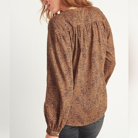 Old Navy Oversized Animal printed Button Front Long Sleeve Blouse Brown Size XS - Picture 2 of 11
